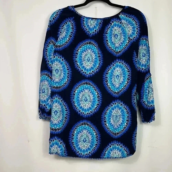 Crown & Ivy 3/4 lace sleeves size Large blouse - Picture 2 of 5